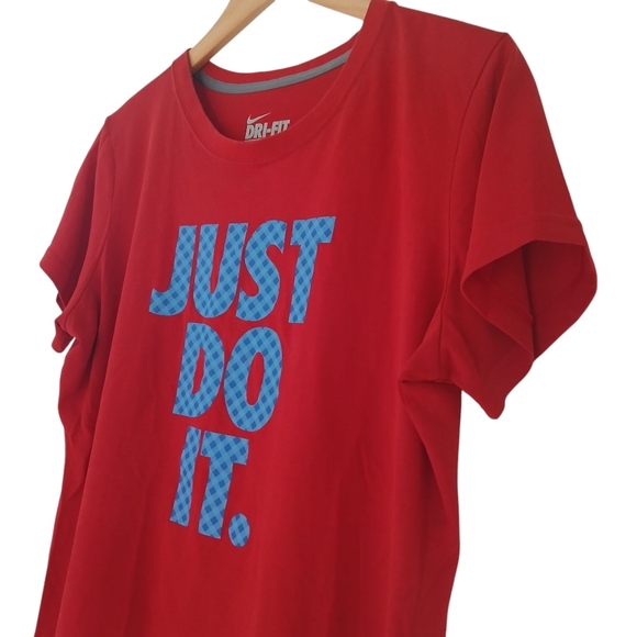 Sold Nike T-Shirt Neck Short Sleeves Dri-Fit Slim with Blue Graphic Just Do It - Picture 6 of 9